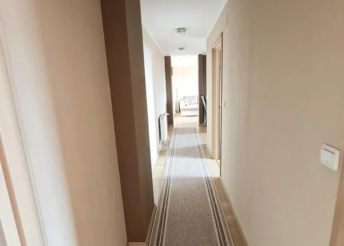 Apartamento Stylish Penthouse With View & Private Parking *